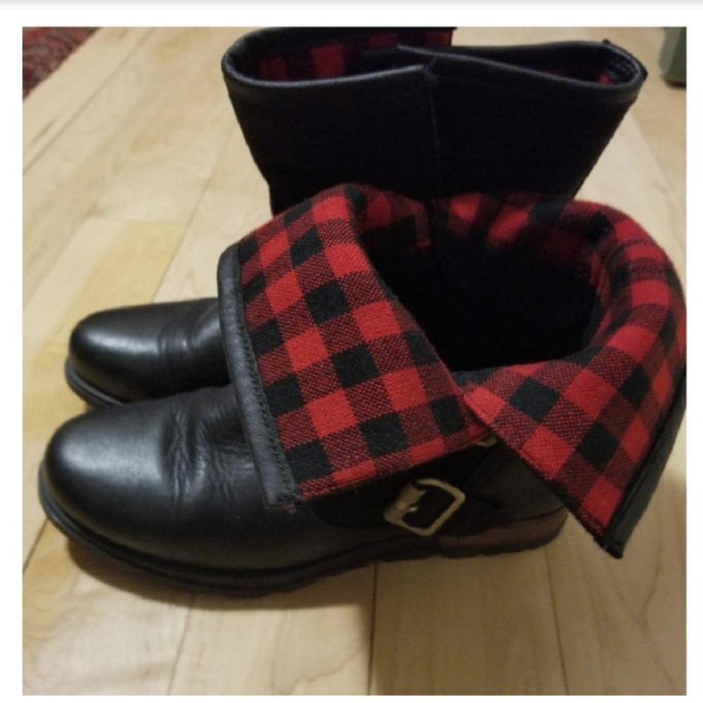 Sorel Black Major Moto Boots